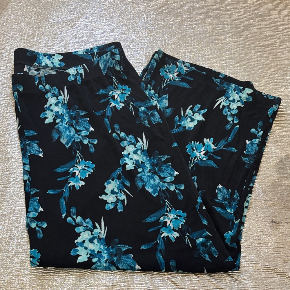 Chico's Black & Blue Floral Wide Leg Pants